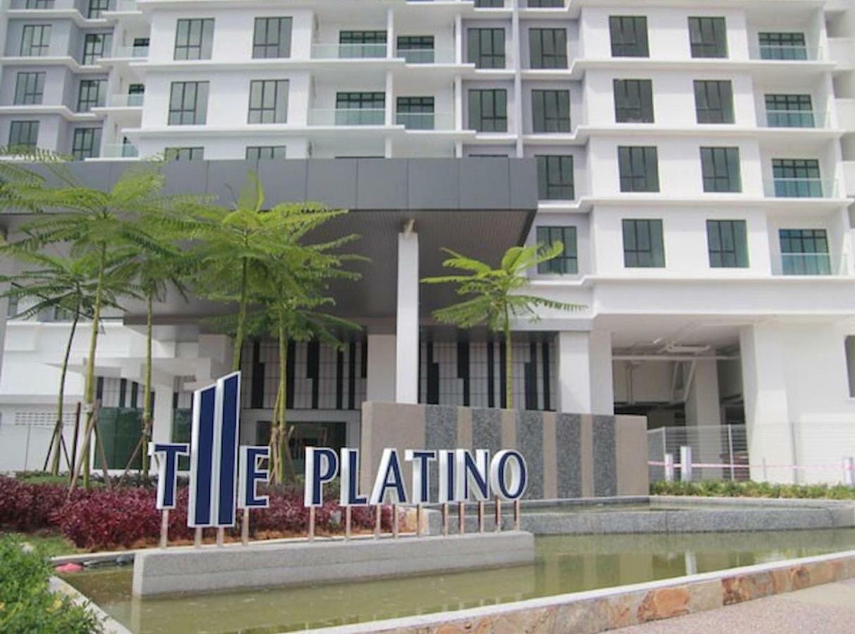 Johor Bahru Paradigm Leplatino Homestay Buitenkant foto